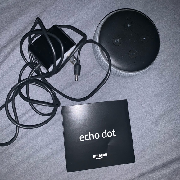 Amazon echo dot with Alexa - Picture 1 of 7